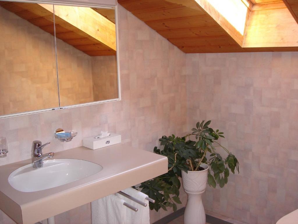 Hotel Hirschen Alt St. Johann Room photo
